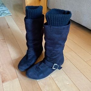 Black boots!!